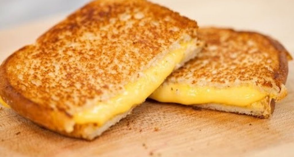 How to make grilled cheese | SkySeaTree